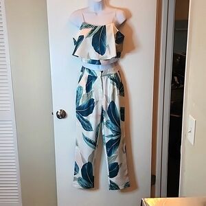 NWT Fancyinn Tropical Two Piece Set, Pants and Crop Top, Size Medium